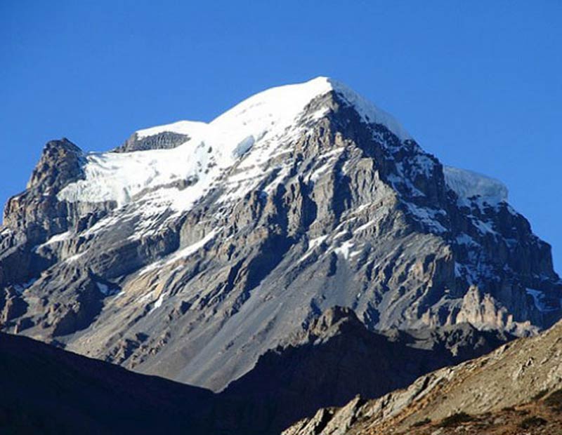 Chulu West Peak Climbing